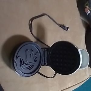 Mini unicorn waffle maker